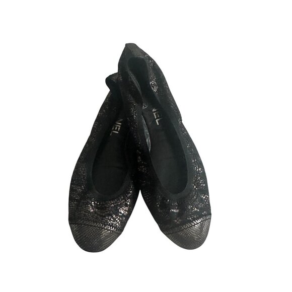 CHANEL Women's Black Metallic Captoe Ballet Flats Size 5 / 35 - Picture 2 of 13
